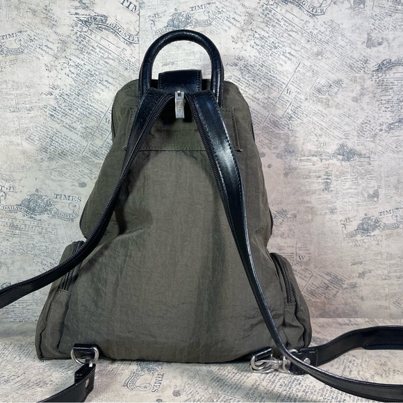 Baggallini Khaki Green Nylon Convertible Backpack main image 8